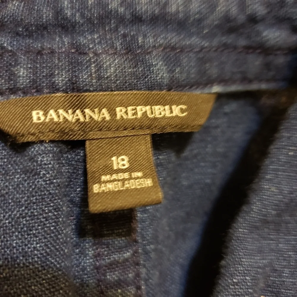 Banana Republic Denim Linen/Cotton BUTTON DOWN BERMUDA ROMPER -  size 18
